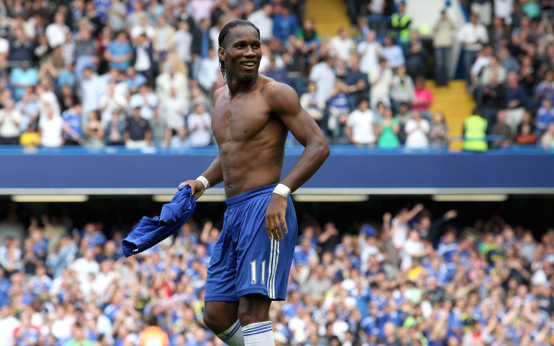 伯明翰市防守坚韧,蓝军力拼保级,伯明翰the emporium